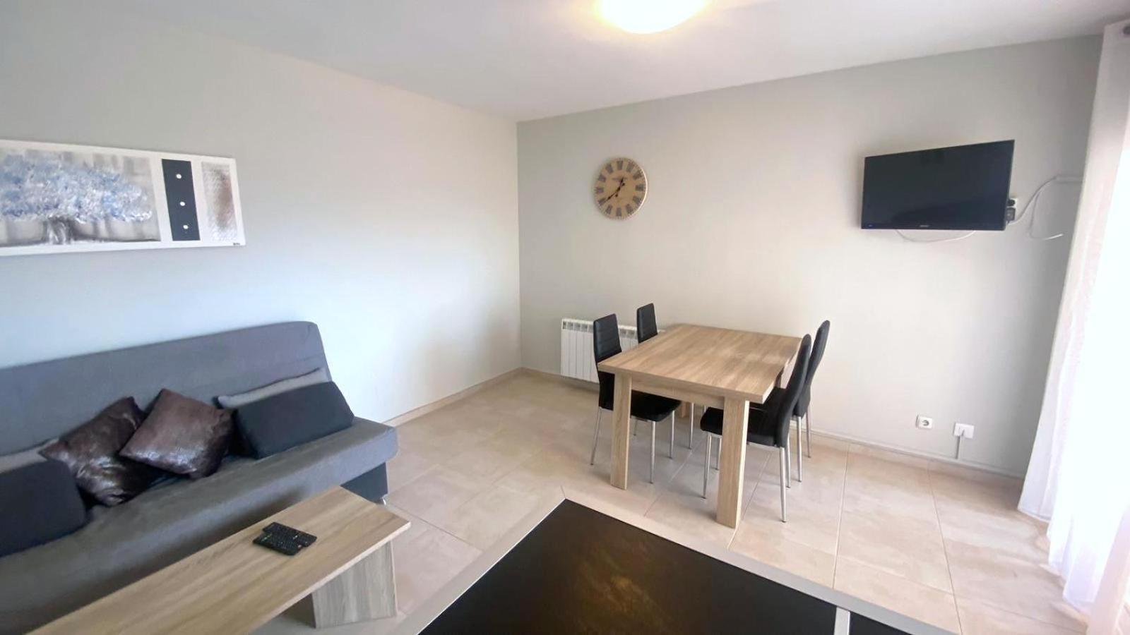 Olimpe 2 8 Apartment Roses Luaran gambar