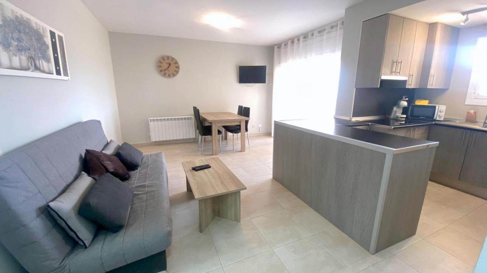 Olimpe 2 8 Apartment Roses Luaran gambar