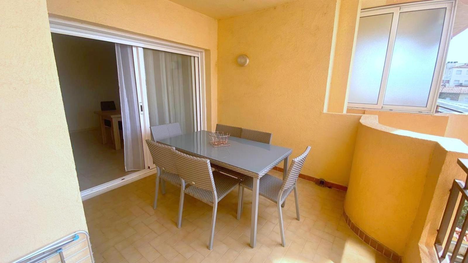 Olimpe 2 8 Apartment Roses Luaran gambar